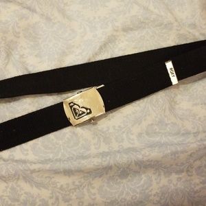 Block Roxy metal belt